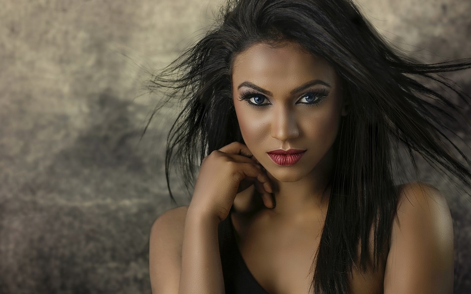 How to Choose Anti-Aging Products and Programs
